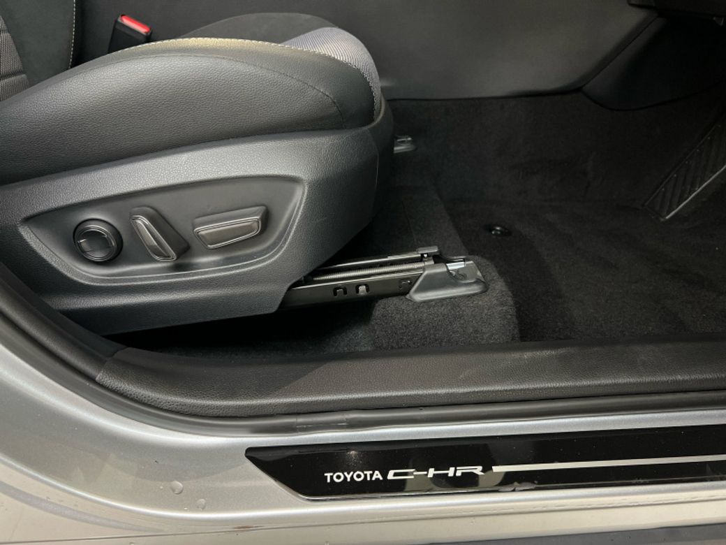 2024 Toyota C-HR