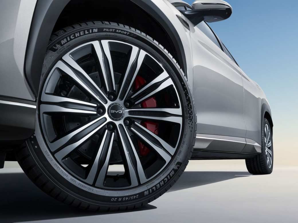 2025 BYD Sealion 7