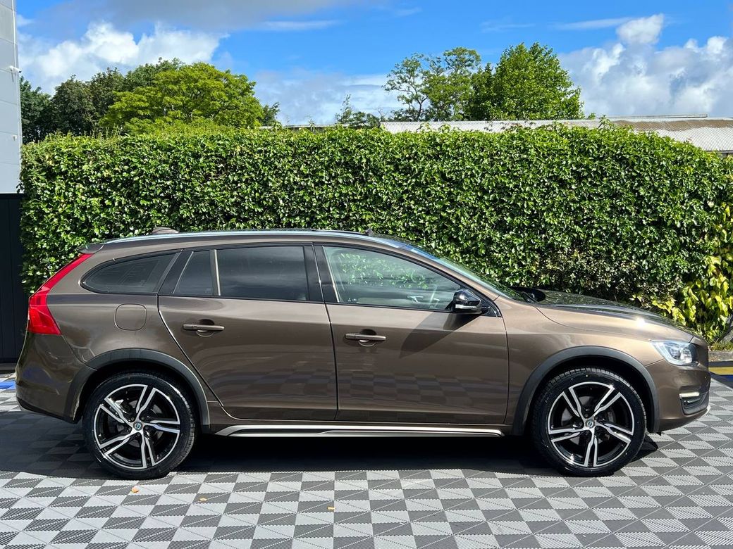 2017 Volvo V60