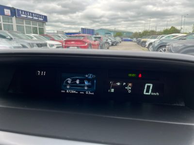 2016 Toyota Prius Alpha