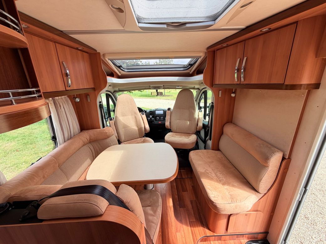2013 HYMER  T614 CL L.H.D MANUAL 