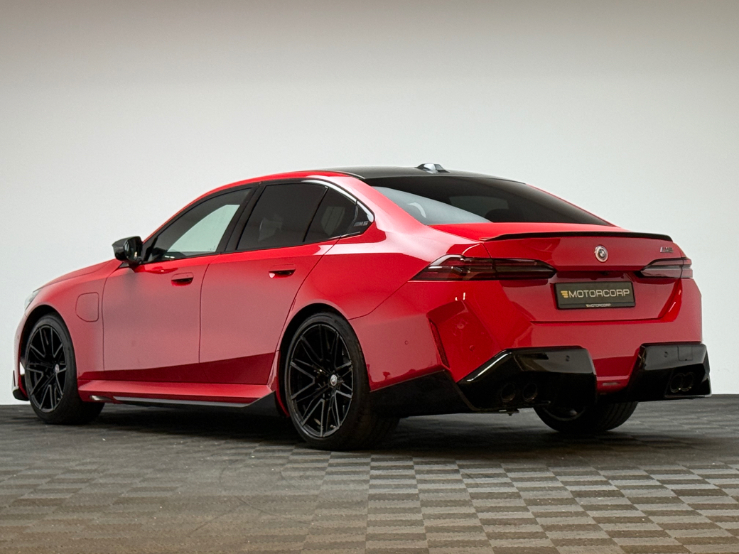 2025 BMW M5