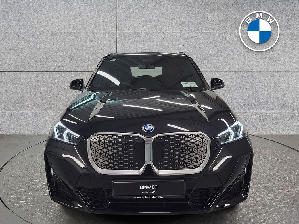 2025 BMW iX1