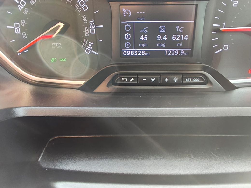 2023 Peugeot Partner