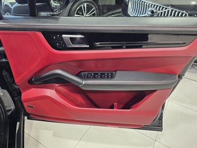 2023 Porsche Cayenne
