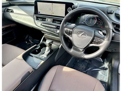 2023 Lexus ES 300h
