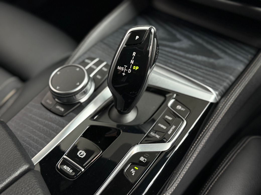 2022 BMW 5 Series