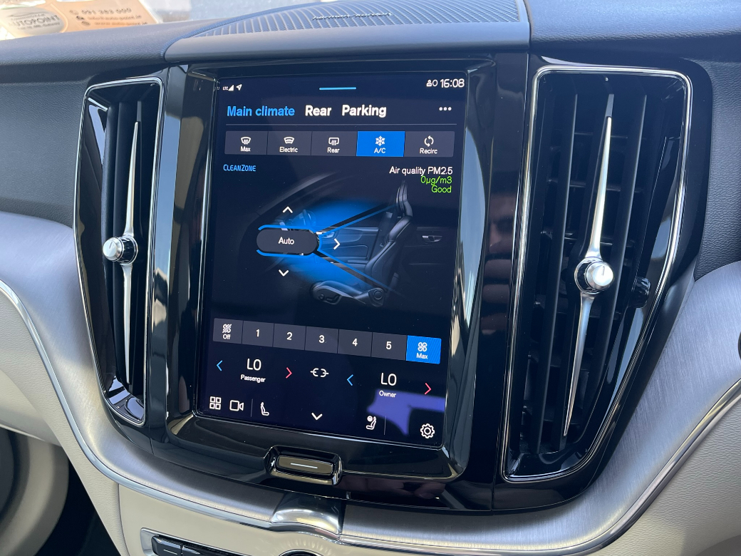2022 Volvo XC60