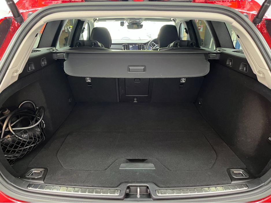 2024 Volvo V40