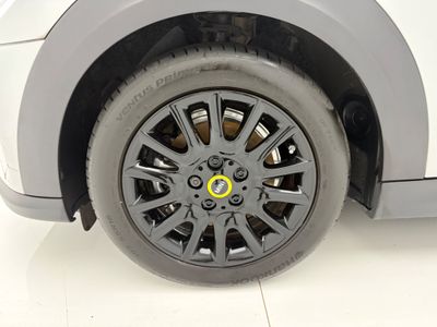 2023 Mini Hatch