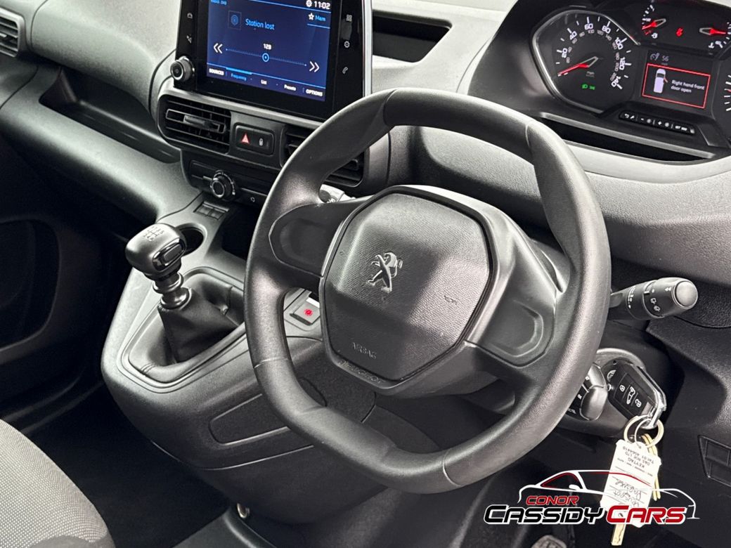 2023 Peugeot Partner