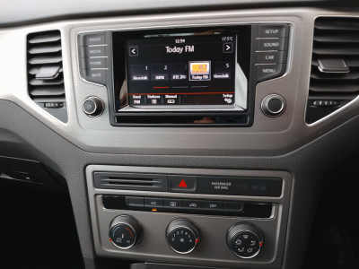 2016 Volkswagen Golf SV