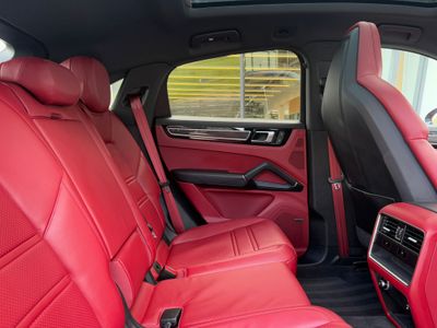 2023 Porsche Cayenne