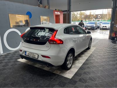 2015 Volvo V40