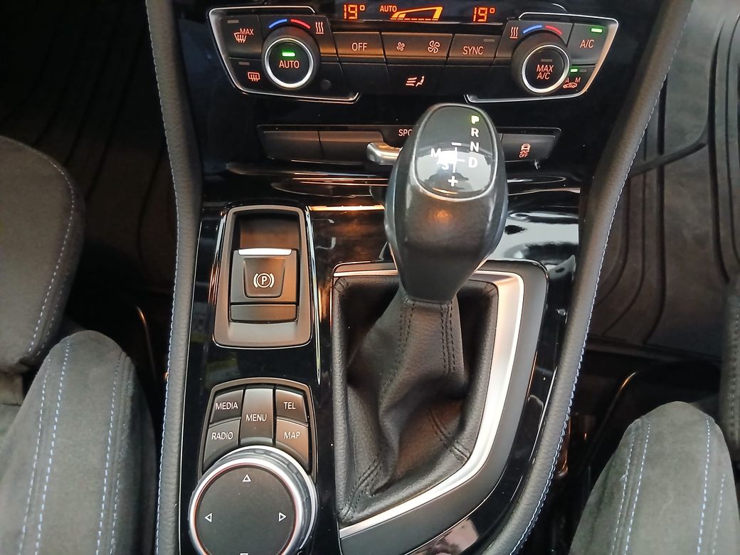 2016 BMW 218