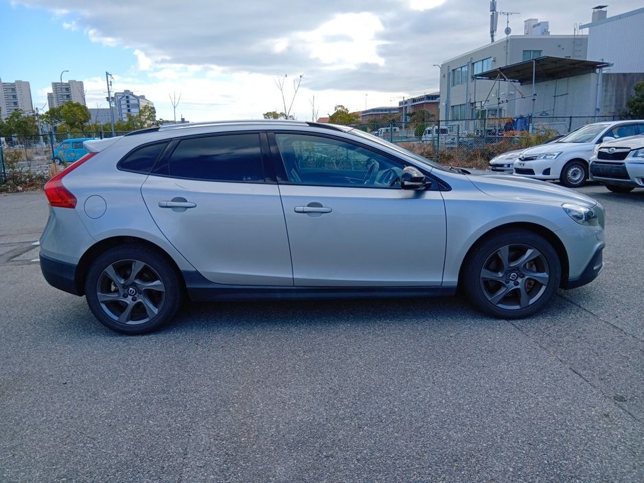 2016 Volvo V40