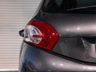 2013 Peugeot 208