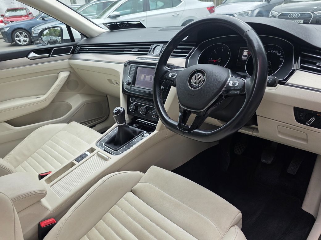 2016 Volkswagen Passat