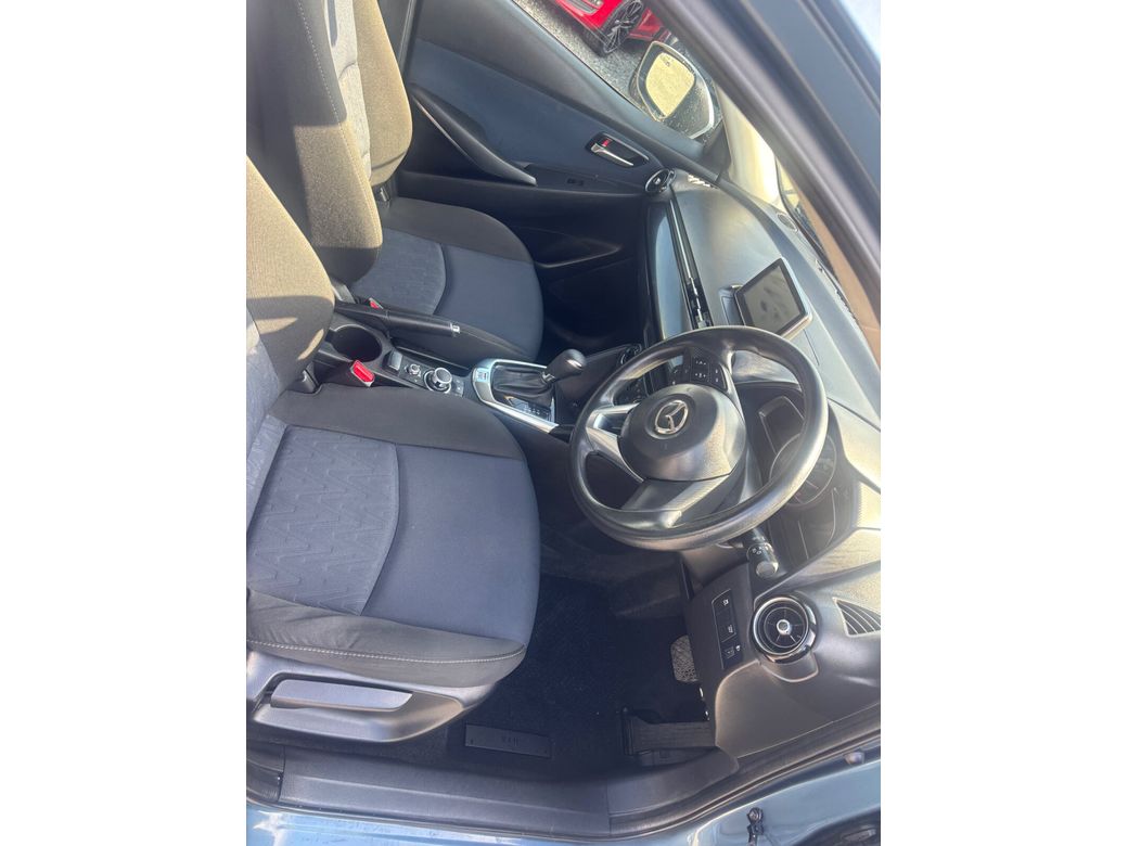 2016 Mazda Demio