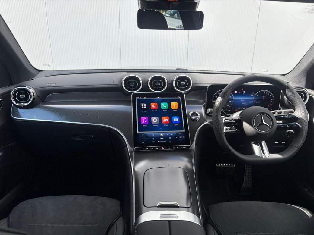 2025 Mercedes-Benz GLC Class