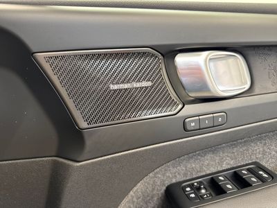2023 Volvo C40
