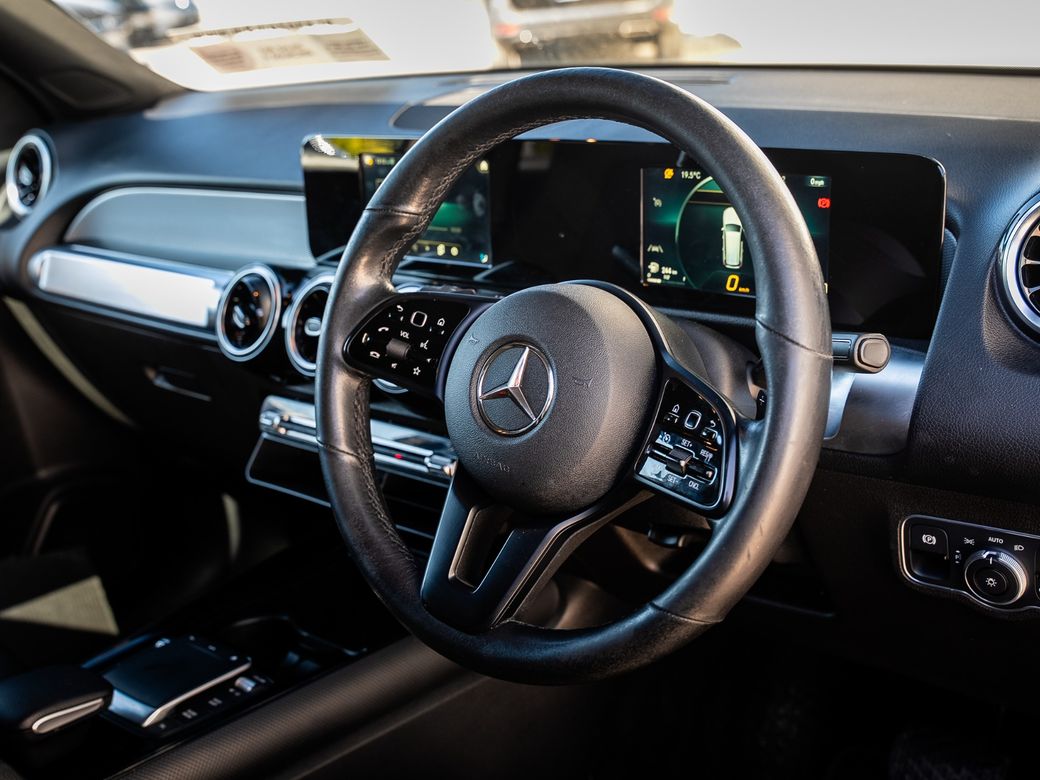 2021 Mercedes-Benz GLB Class