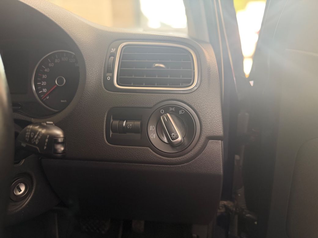 2012 Volkswagen Polo