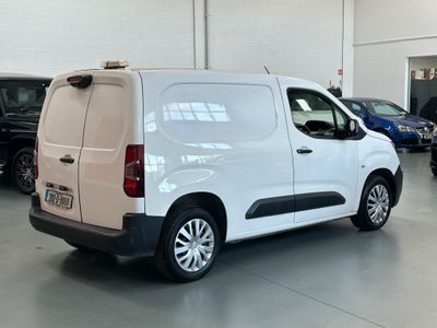 2020 Peugeot Partner