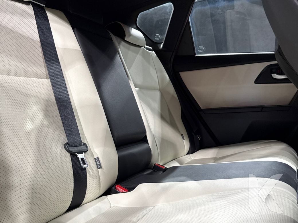 2016 Toyota Auris