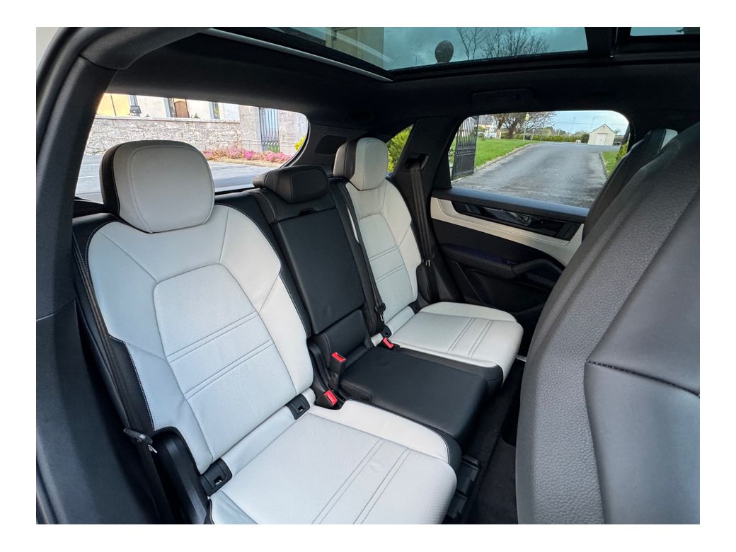 2024 Porsche Cayenne
