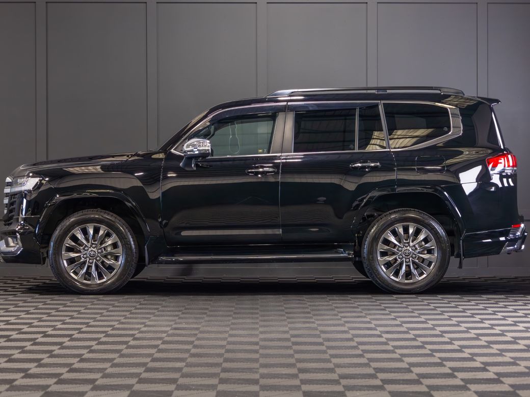 2024 Toyota Land Cruiser Amazon