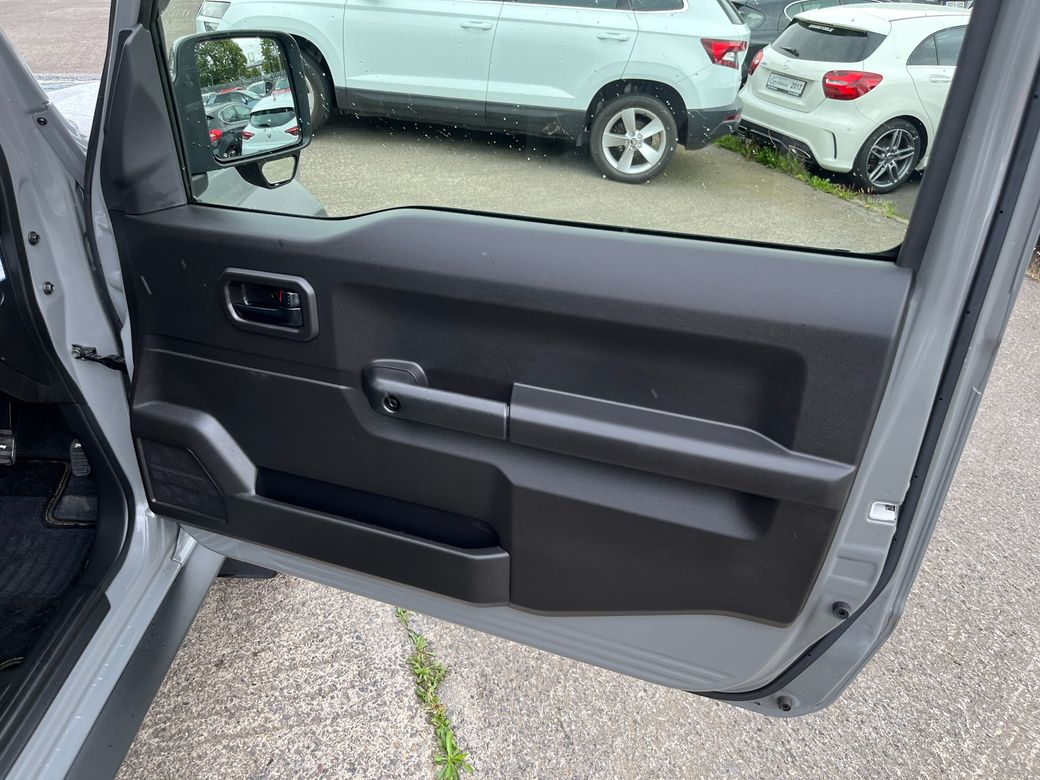 2023 Suzuki Jimny