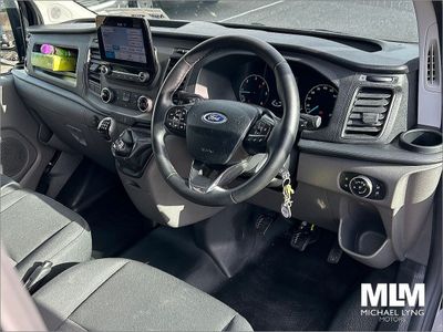 2024 Ford Transit Custom