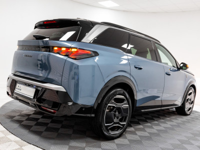 2025 Peugeot 5008
