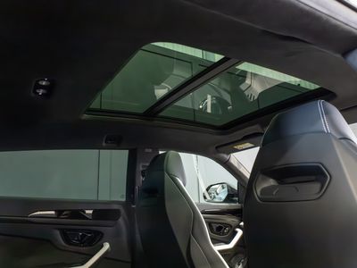 2025 Lamborghini Urus