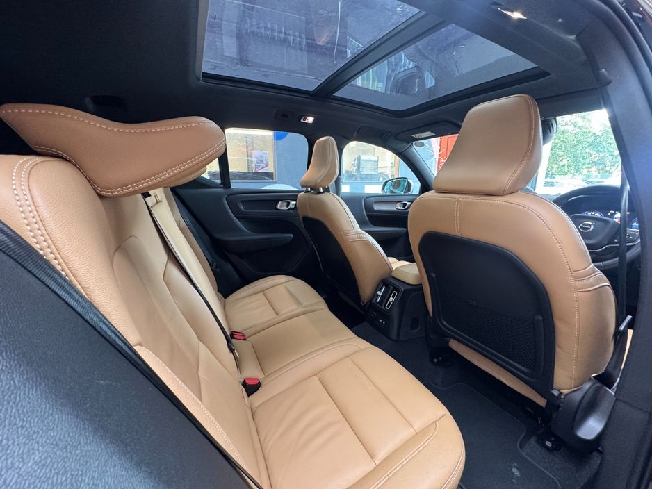 2022 Volvo XC40