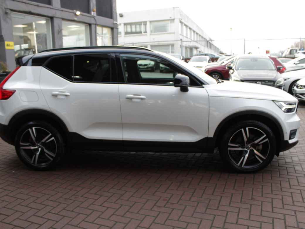 2020 Volvo XC40