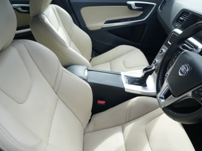 2017 Volvo V60