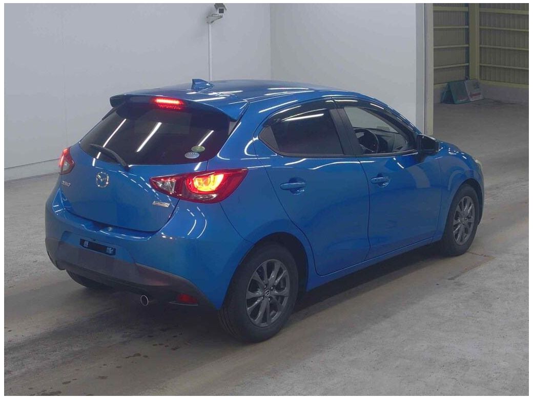 2017 Mazda Demio