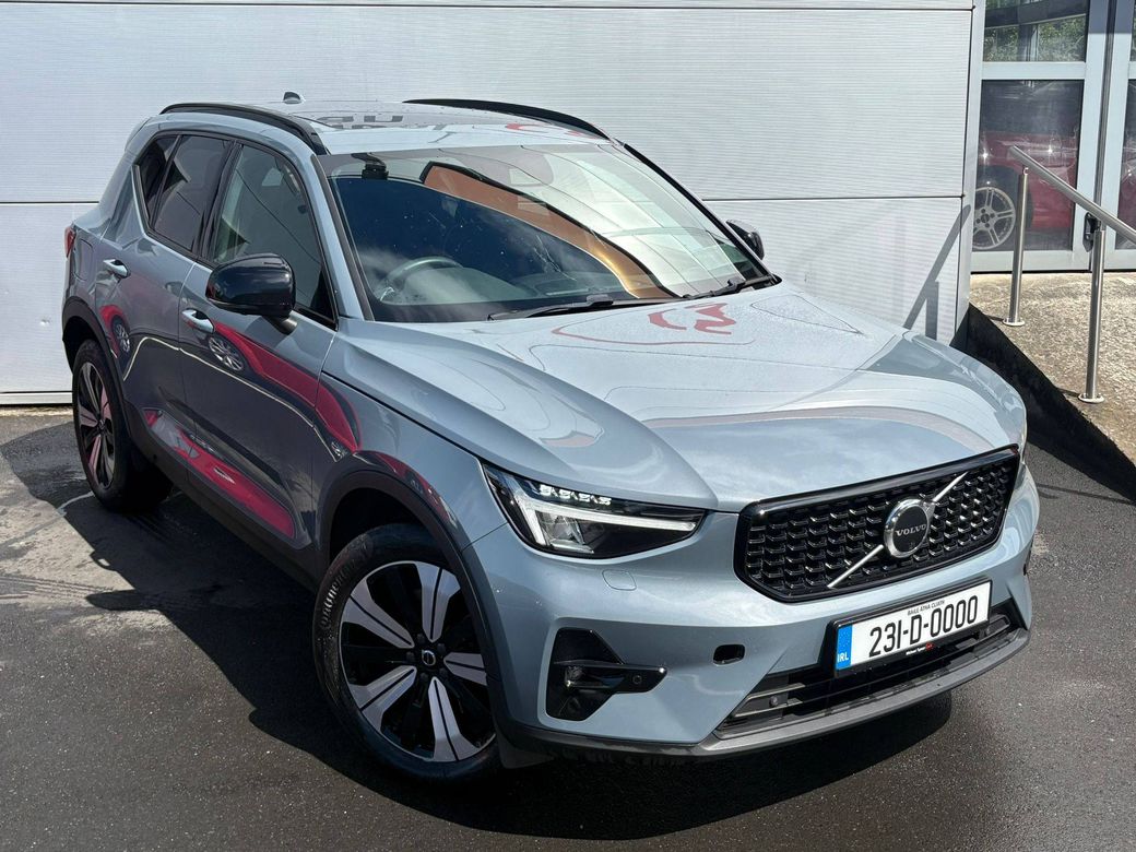 2023 Volvo XC40