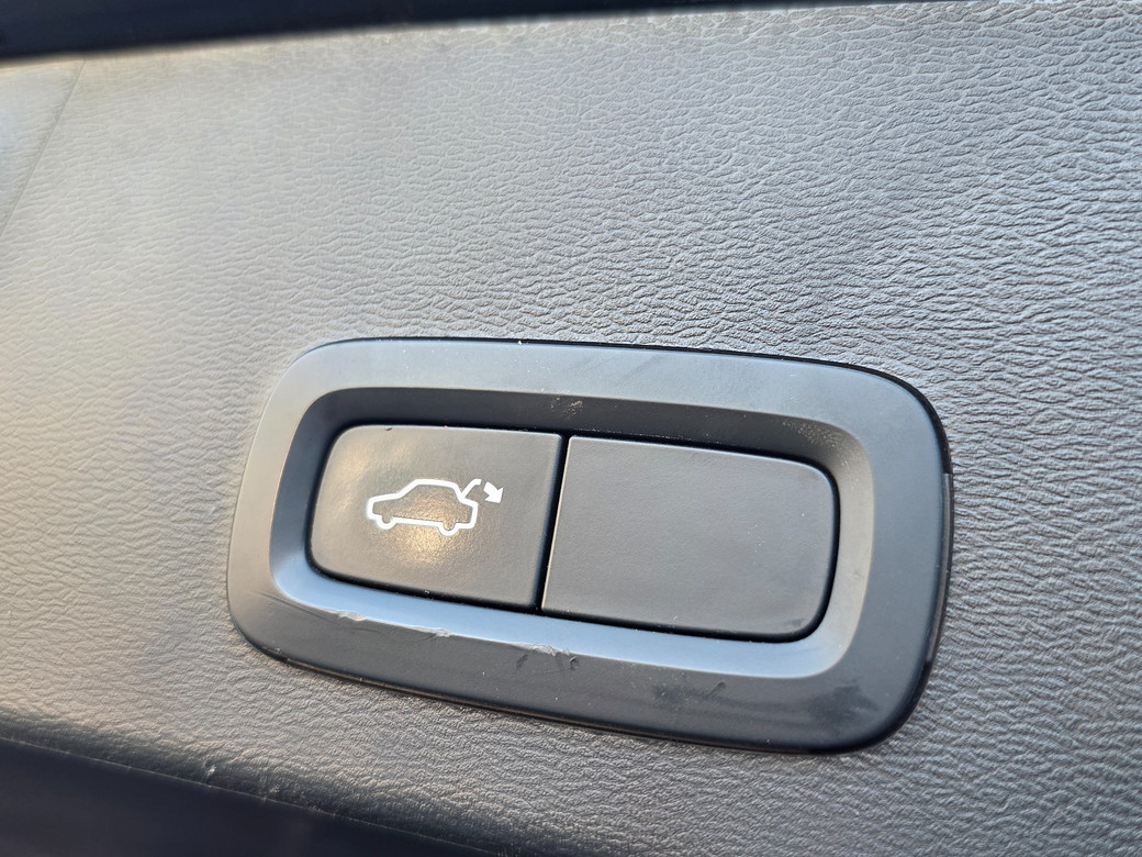 2023 Volvo XC40