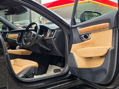 2019 Volvo S90