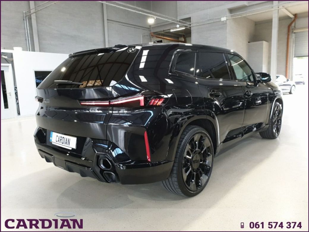 2025 BMW XM