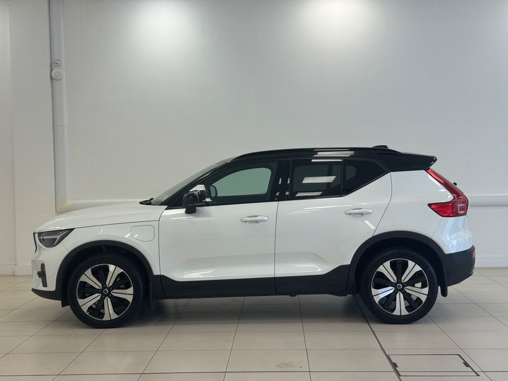 2022 Volvo XC40