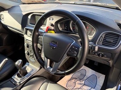 2015 Volvo V40