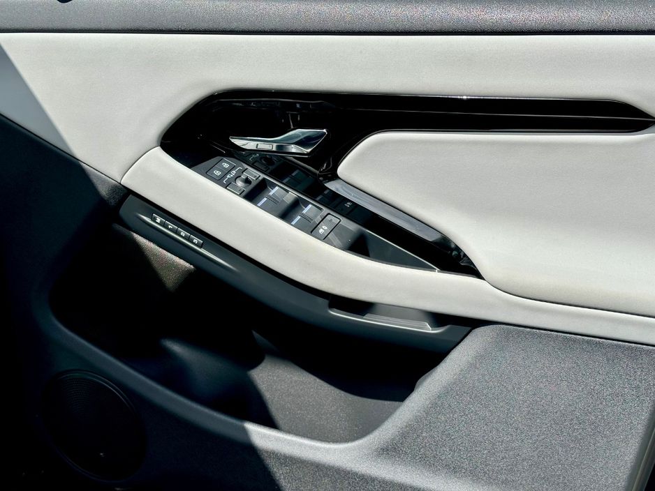 2026 Land Rover Range Rover Evoque