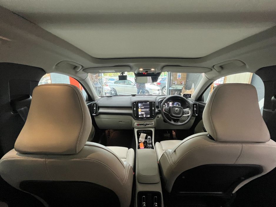 2022 Volvo XC40