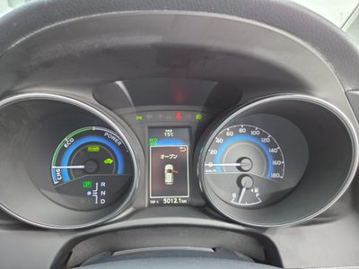2016 Toyota Auris