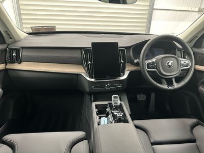 2025 Volvo XC90