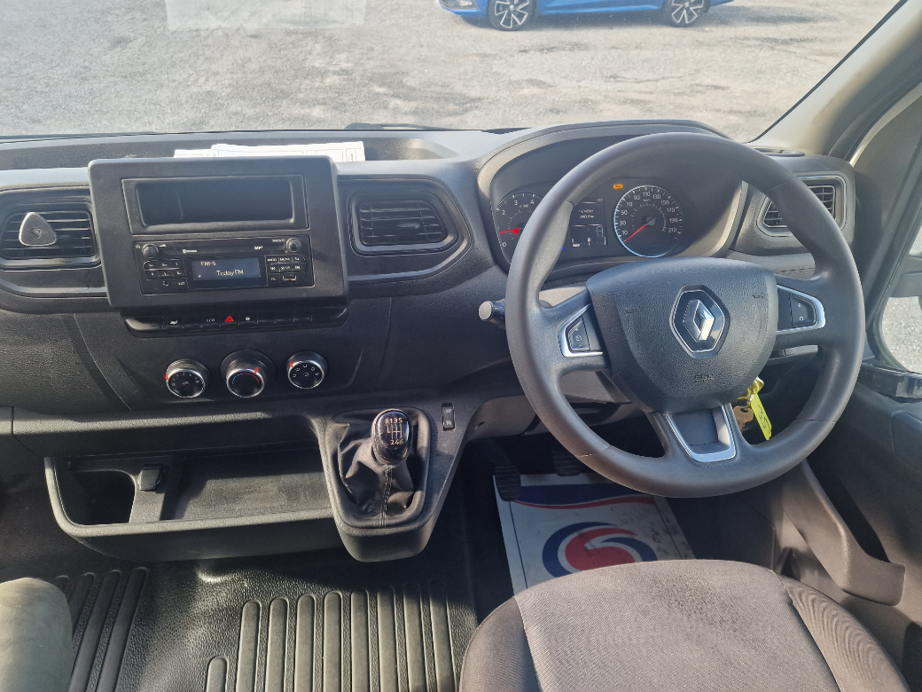2020 Renault Master